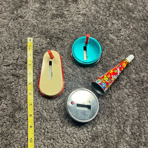 Lot of vintage tin noisemakers in great condition! - Picture 3 of 4